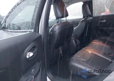 2020 Jeep Cherokee Trailhawk 4X4 z USA, uszkodzony, nr VIN 1C4PJMBX1LD526986